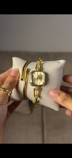 Eliyina Sqaure Full Dial Golden + Clover Bracelet (Free) + Mystery Ring (Free)