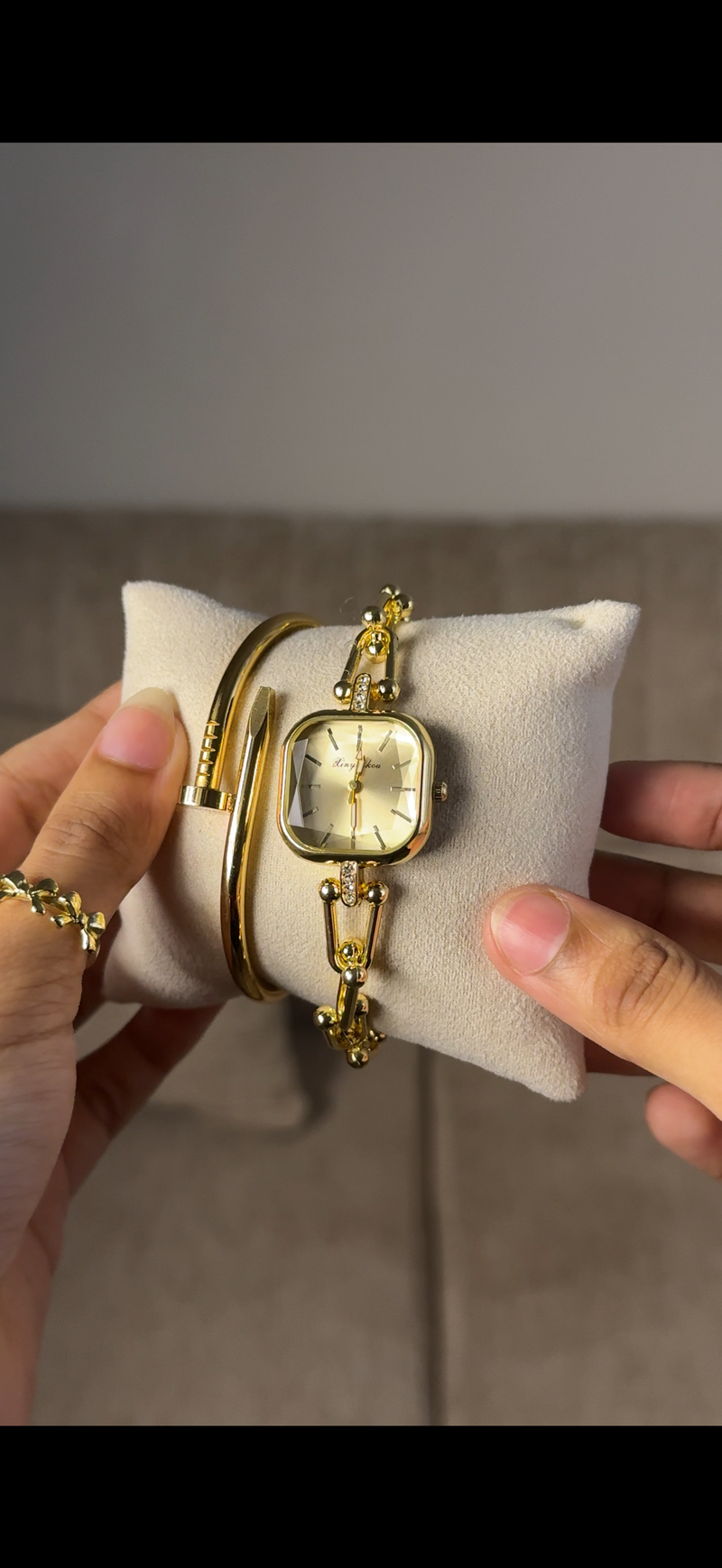 Eliyina Sqaure Full Dial Golden + Clover Bracelet (Free) + Mystery Ring (Free)