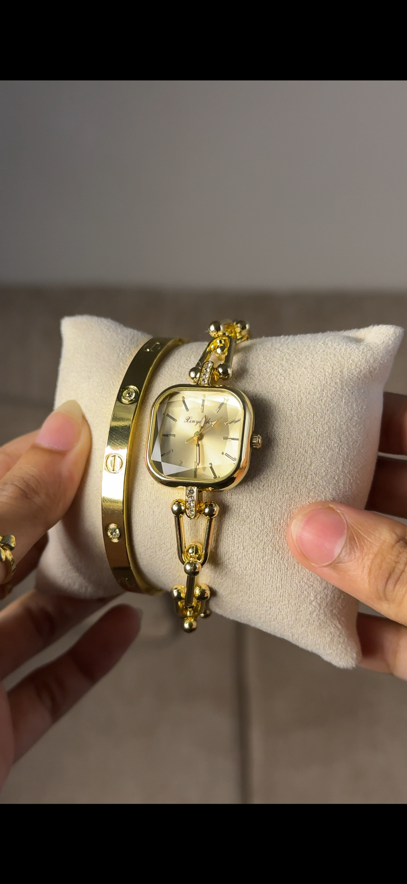 Eliyina Sqaure Full Dial Golden + Clover Bracelet (Free) + Mystery Ring (Free)