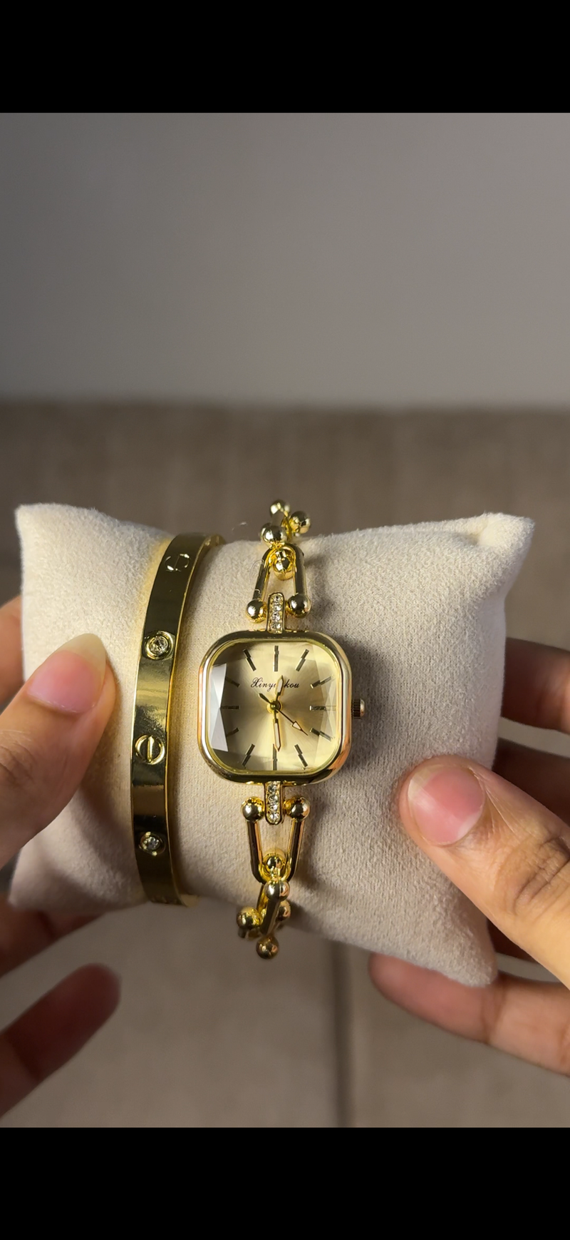Eliyina Sqaure Full Dial Golden + Clover Bracelet (Free) + Mystery Ring (Free)