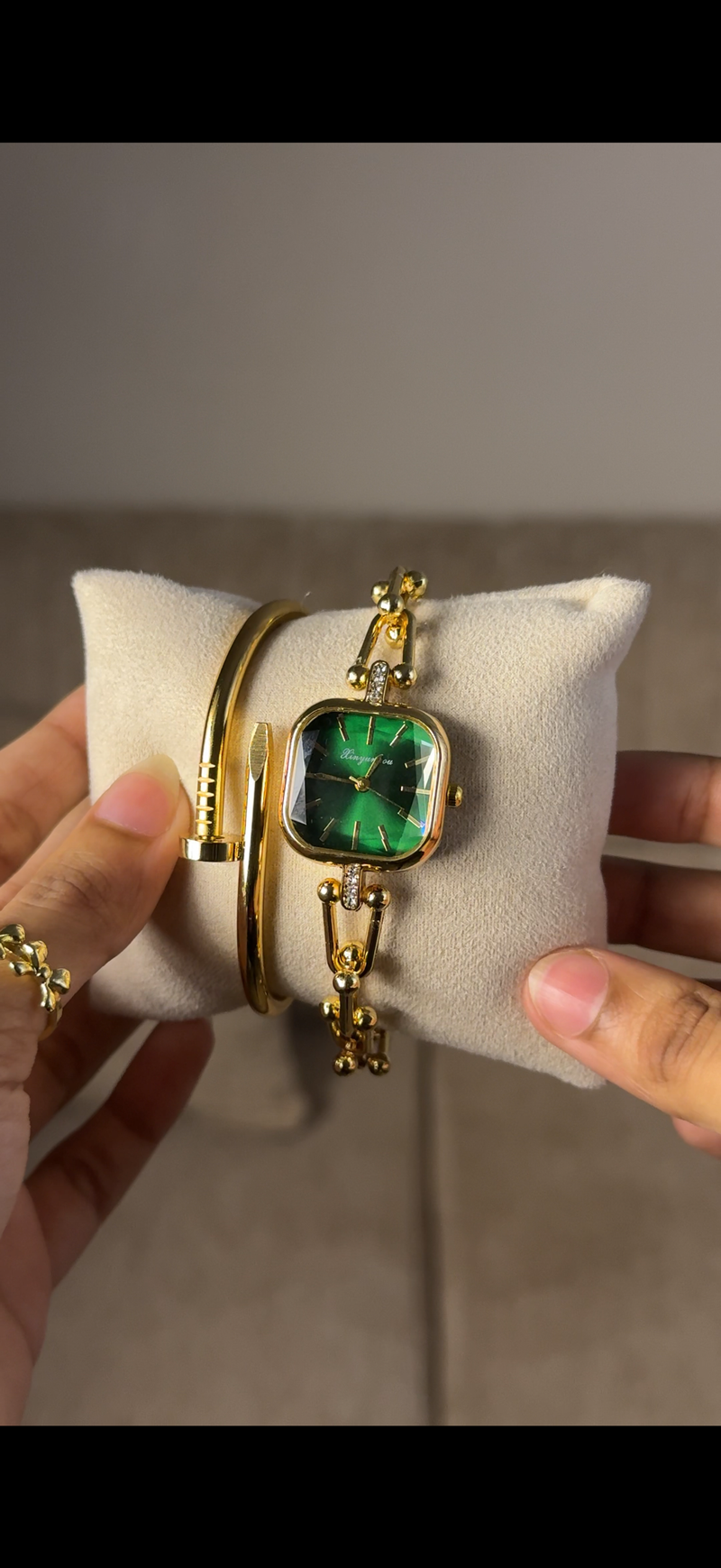 Eliyina Sqaure Full Dial Green + Clover Bracelet (Free) + Mystery Ring (Free)