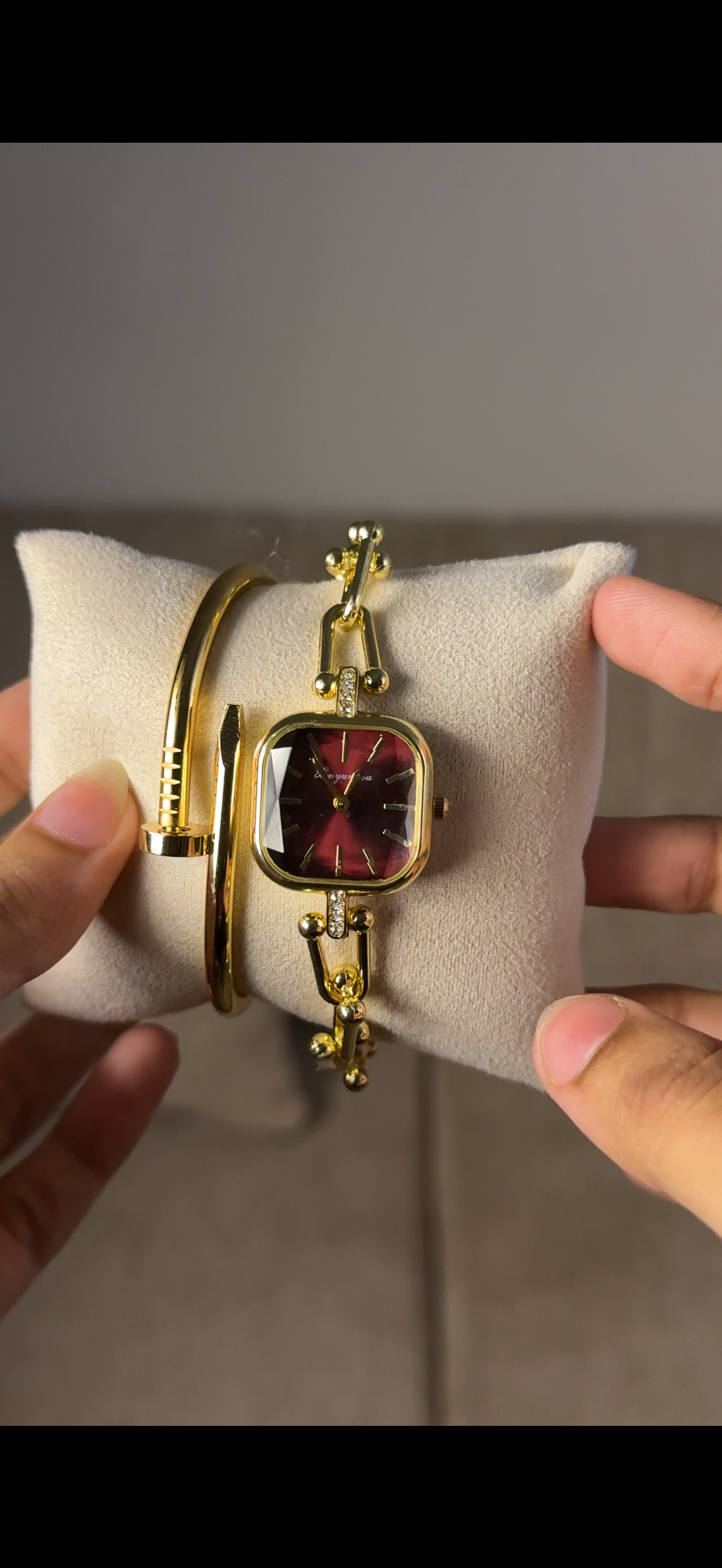 Eliyina Sqaure Full Dial Maroon + Cartier Love Bracelet (Free)