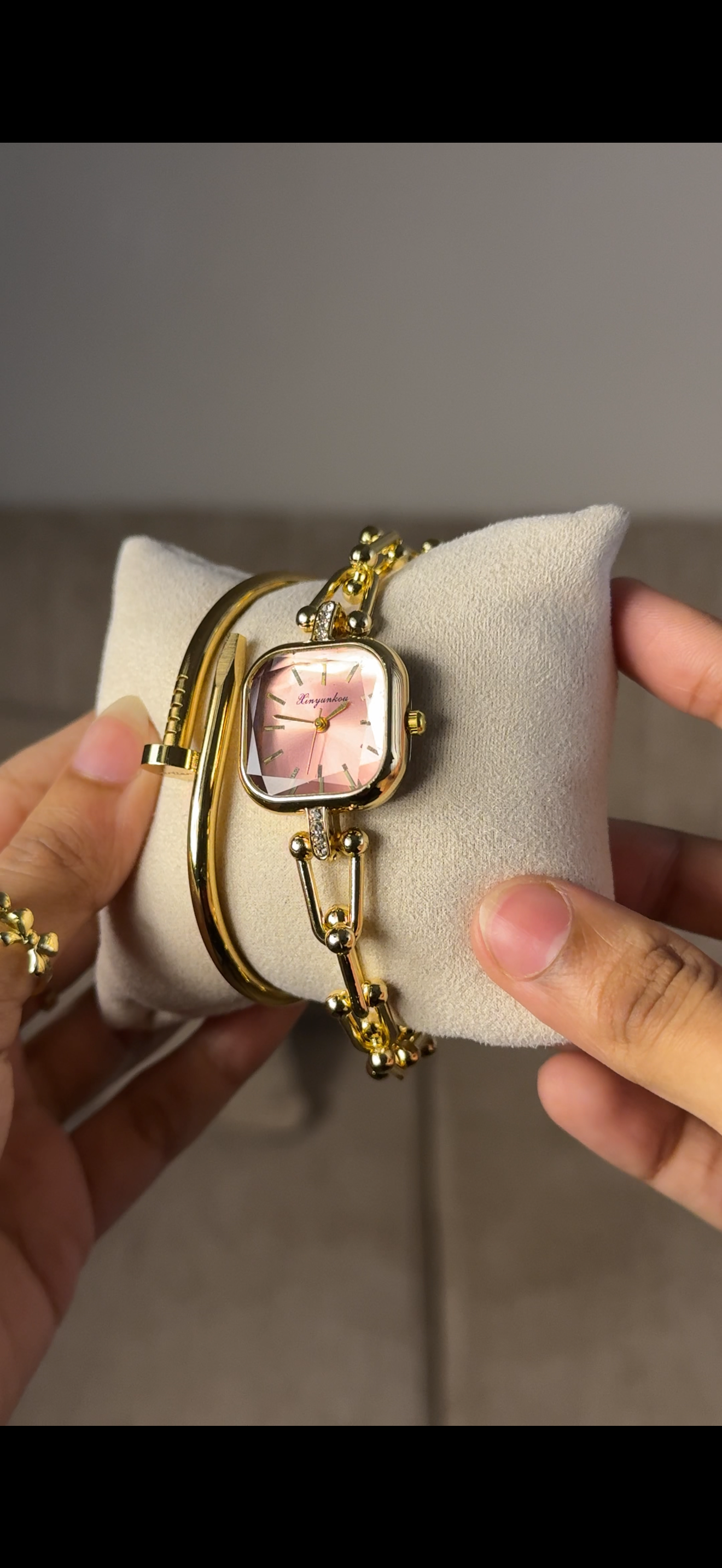 Eliyina Sqaure Full Dial Baby Pink + Clover Bracelet (Free) + Mystery Ring (Free)