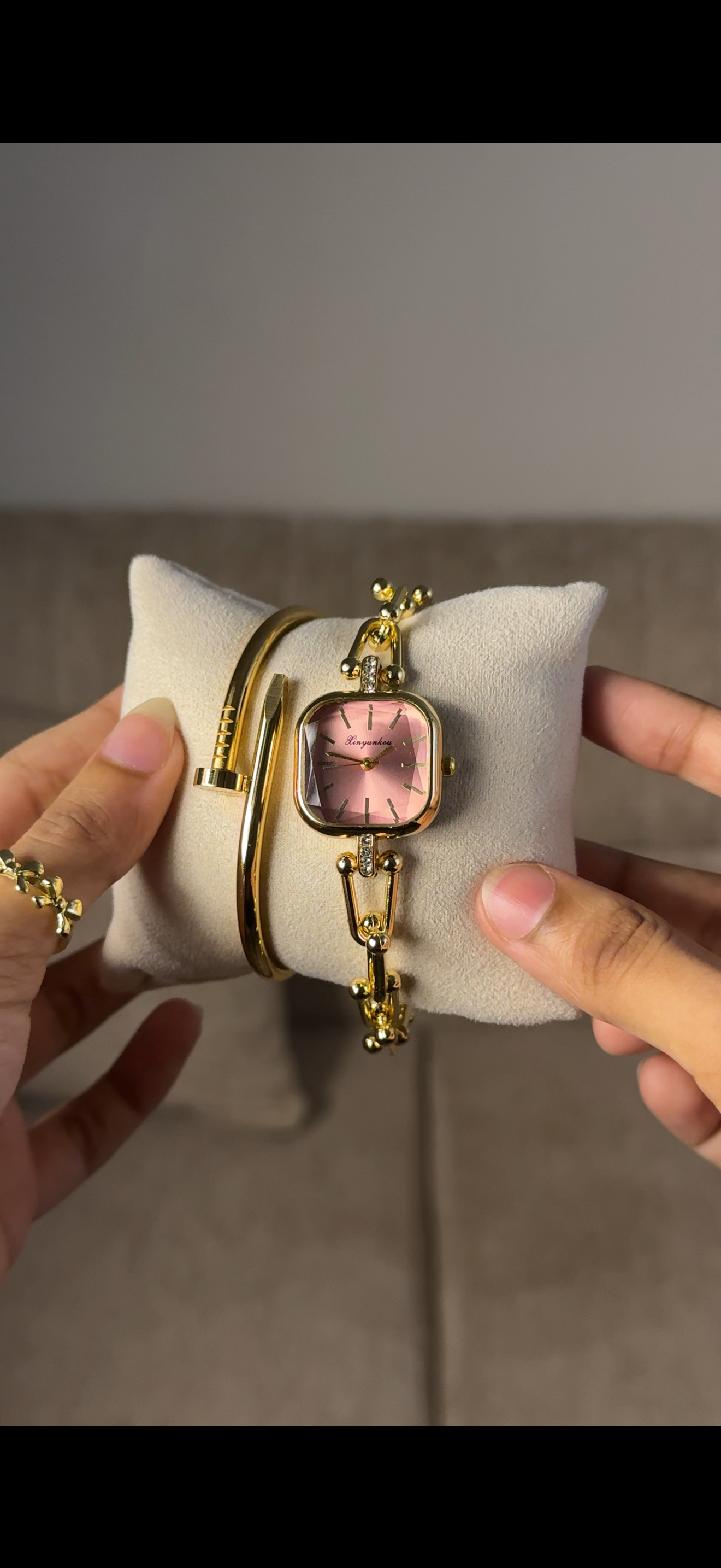 Eliyina Sqaure Full Dial Majenda + Clover Bracelet (Free) + Mystery Ring (Free)