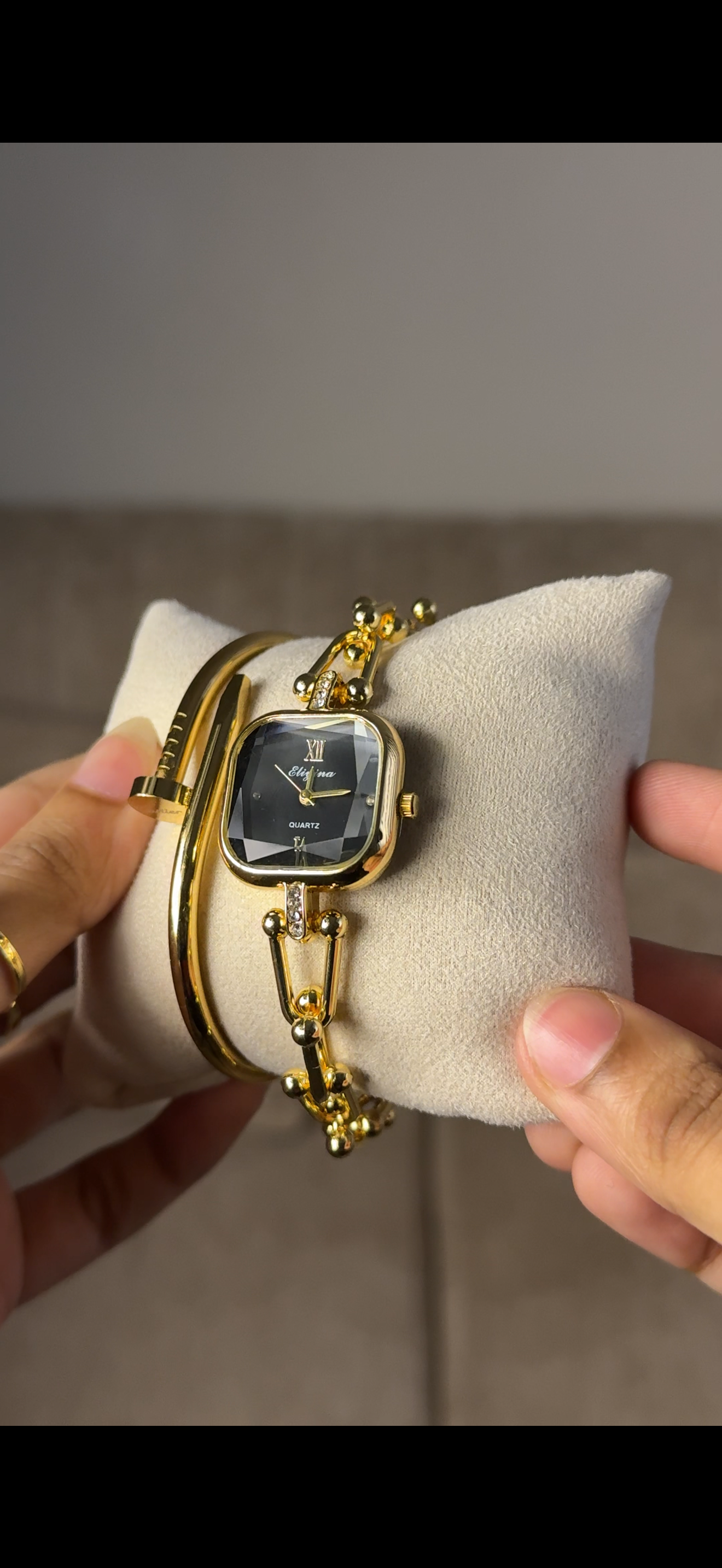 Eliyina Sqaure Half Black + Cartier Love Bracelet (Free)