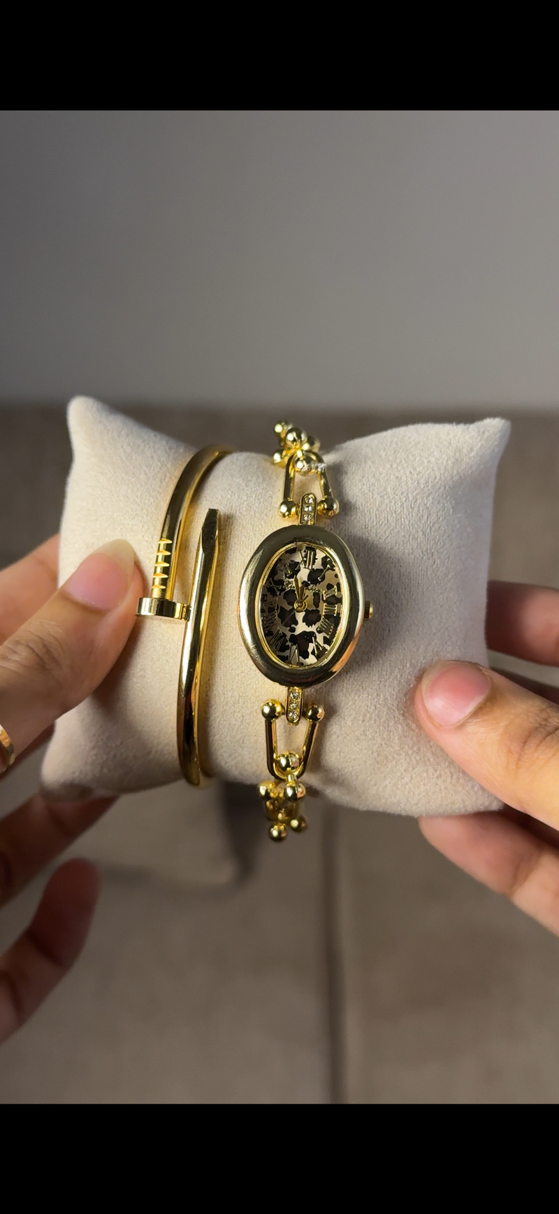 Eliyina Tiger Oval + Cartier Love Bracelet (Free)