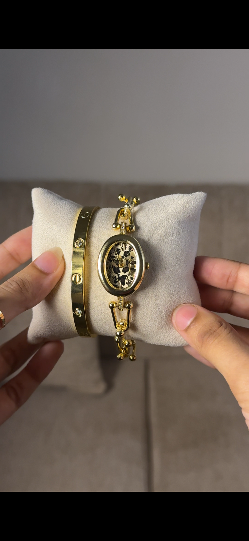 Eliyina Tiger Oval + Cartier Love Bracelet (Free)