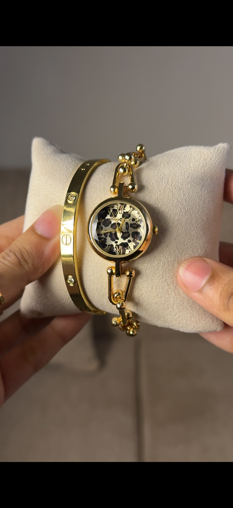 Eliyina Circle Tiger + Clover Bracelet (Free) + Mystery Ring (Free)