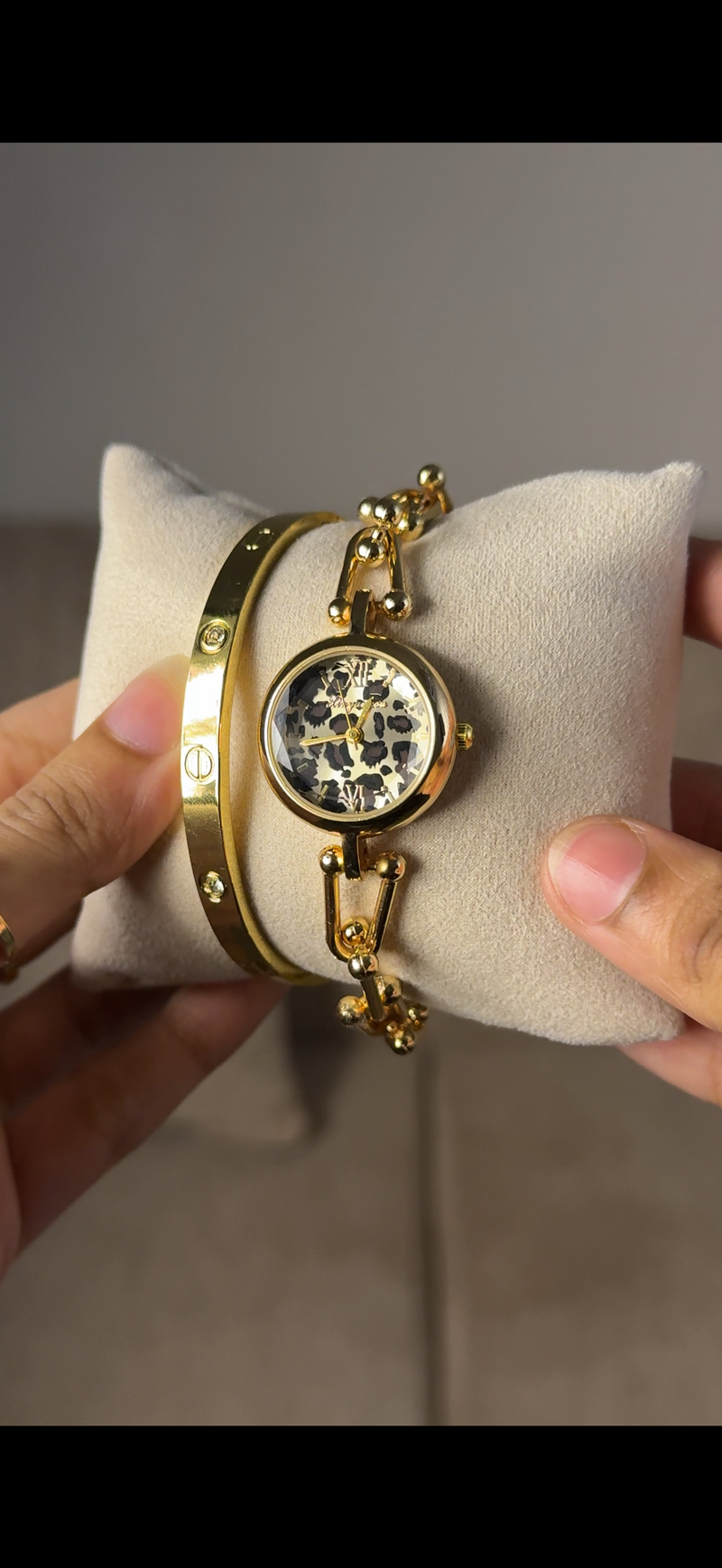 Eliyina Circle Tiger + Clover Bracelet (Free) + Mystery Ring (Free)