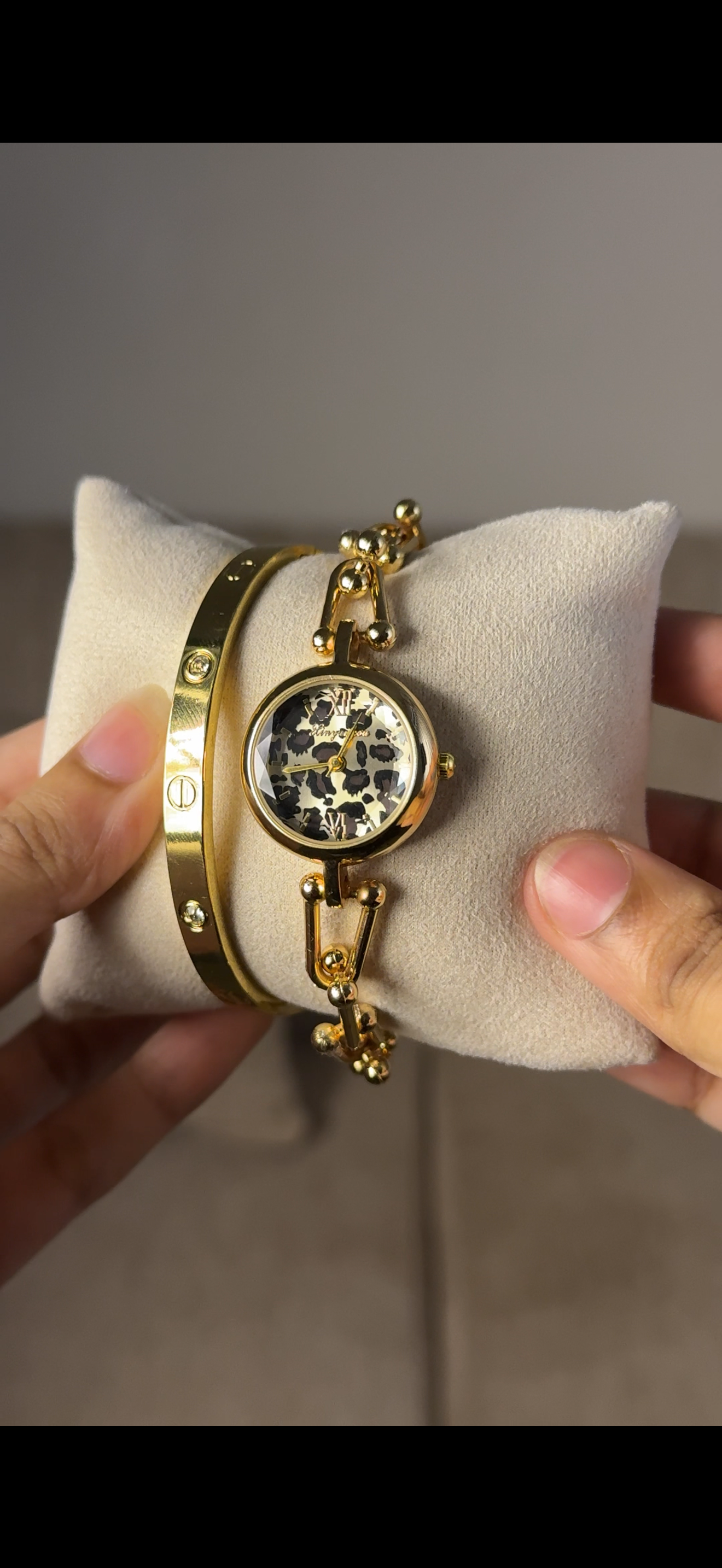Eliyina Circle Tiger + Clover Bracelet (Free) + Mystery Ring (Free)