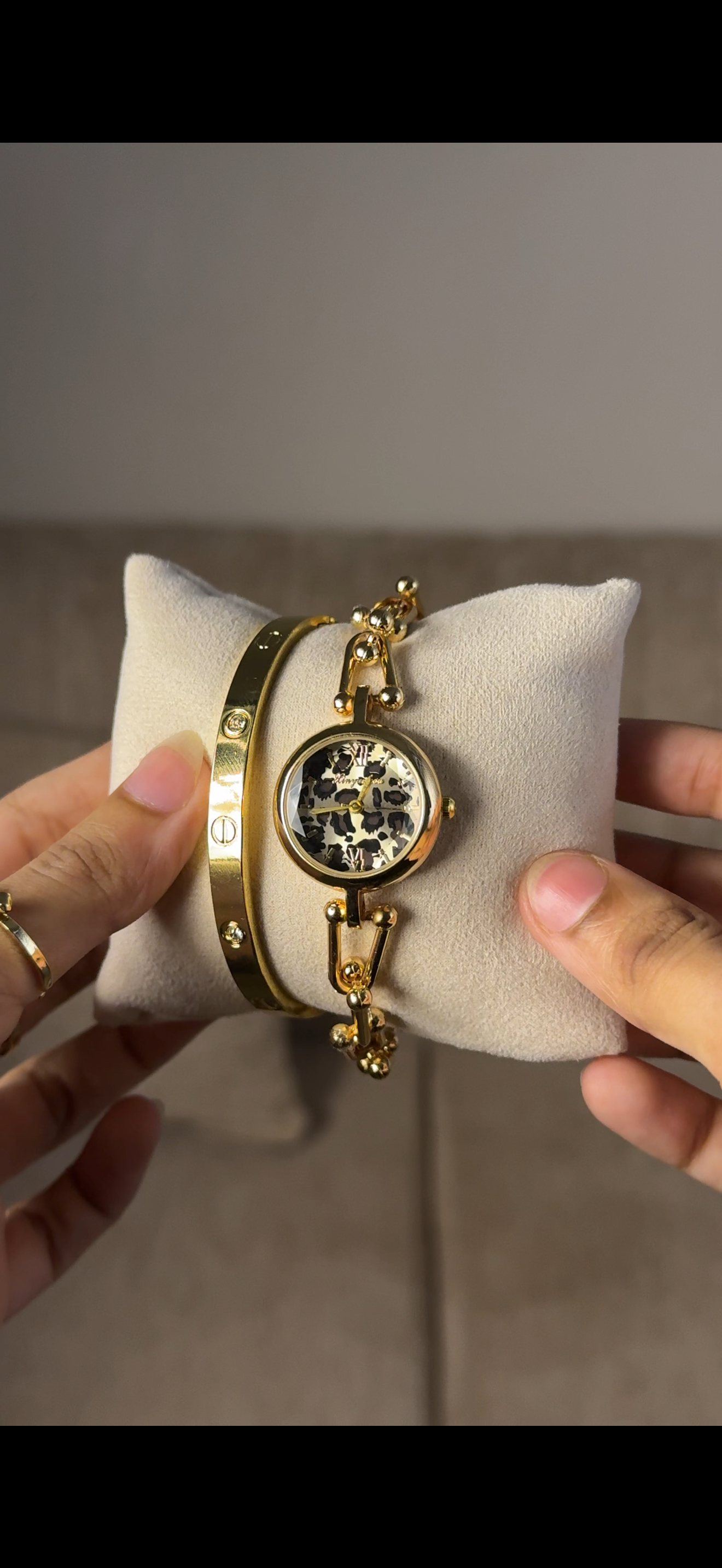 Eliyina Circle Tiger + Clover Bracelet (Free) + Mystery Ring (Free)