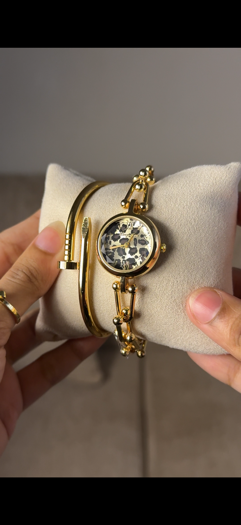 Eliyina Circle Tiger + Clover Bracelet (Free) + Mystery Ring (Free)