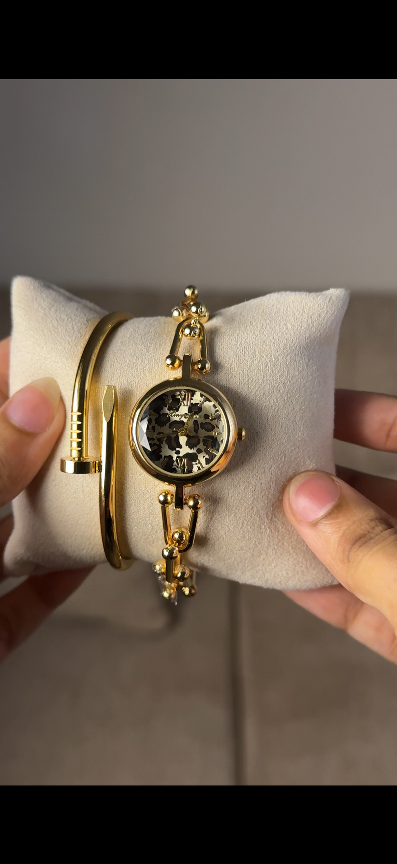 Eliyina Circle Tiger + Clover Bracelet (Free) + Mystery Ring (Free)