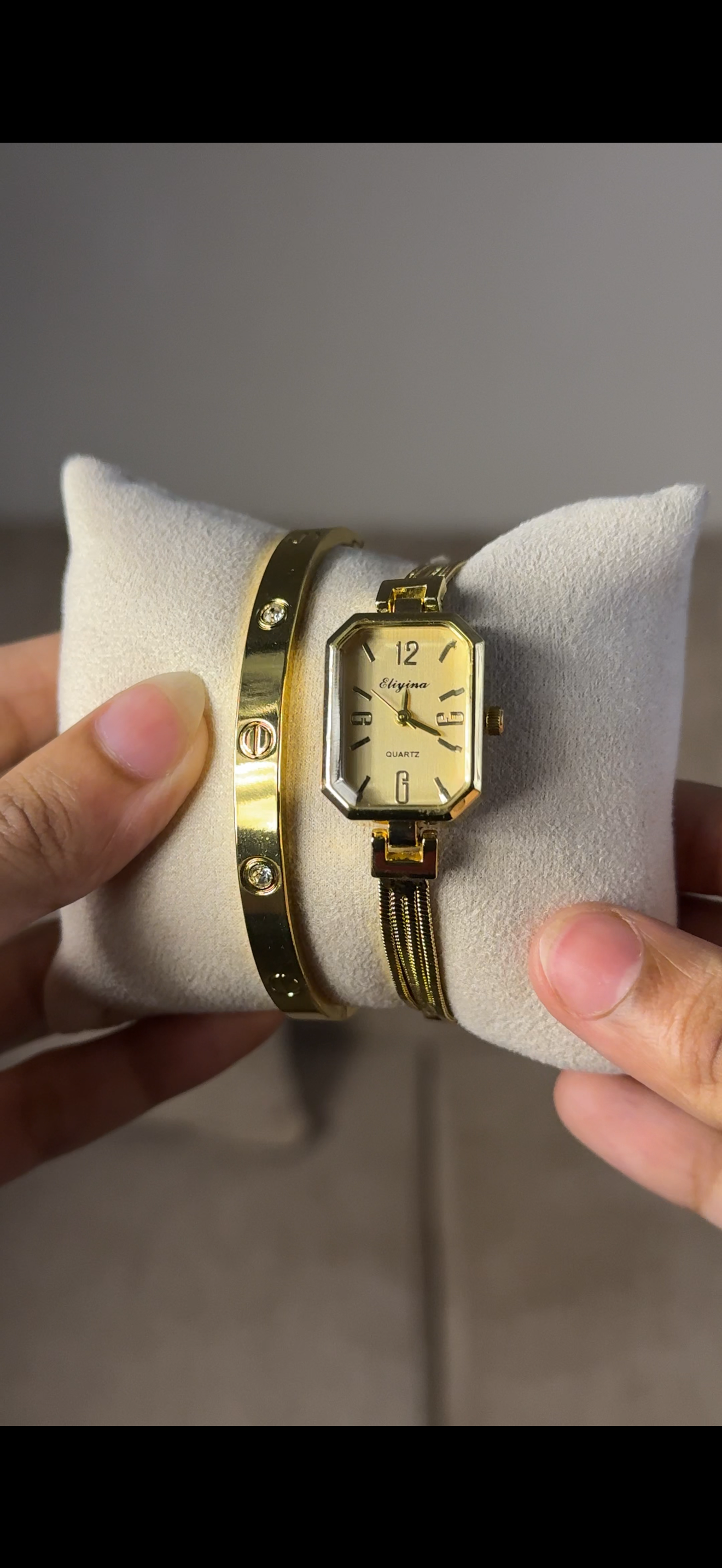 Eliyina Retangular Golden + Clover Bracelet (Free) + Mystery Ring (Free)