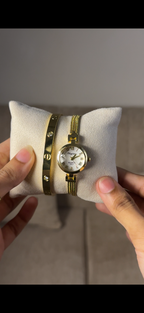 Eliyina Circle White + Clover Bracelet (Free) + Mystery Ring (Free)