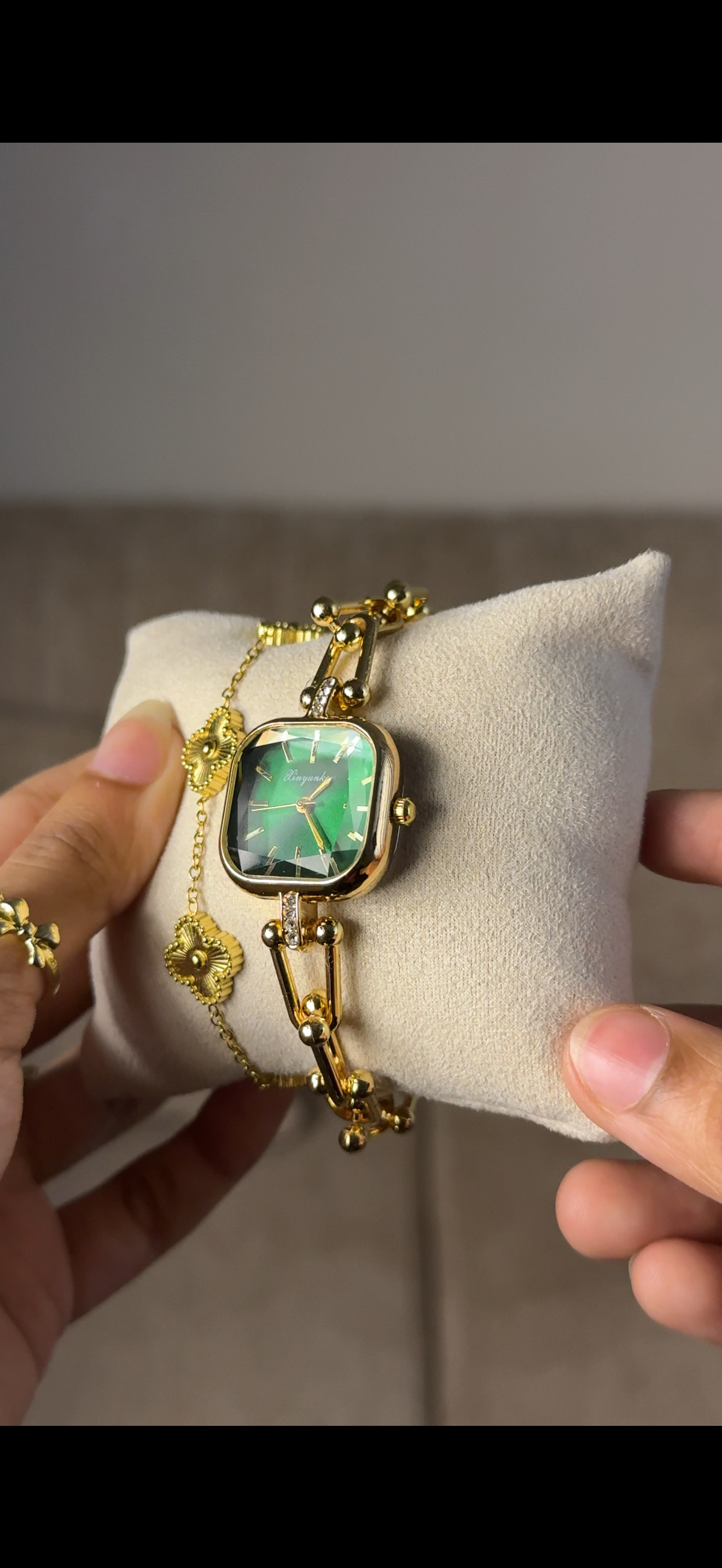 Eliyina Sqaure Full Dial Green + Clover Bracelet (Free) + Mystery Ring (Free)