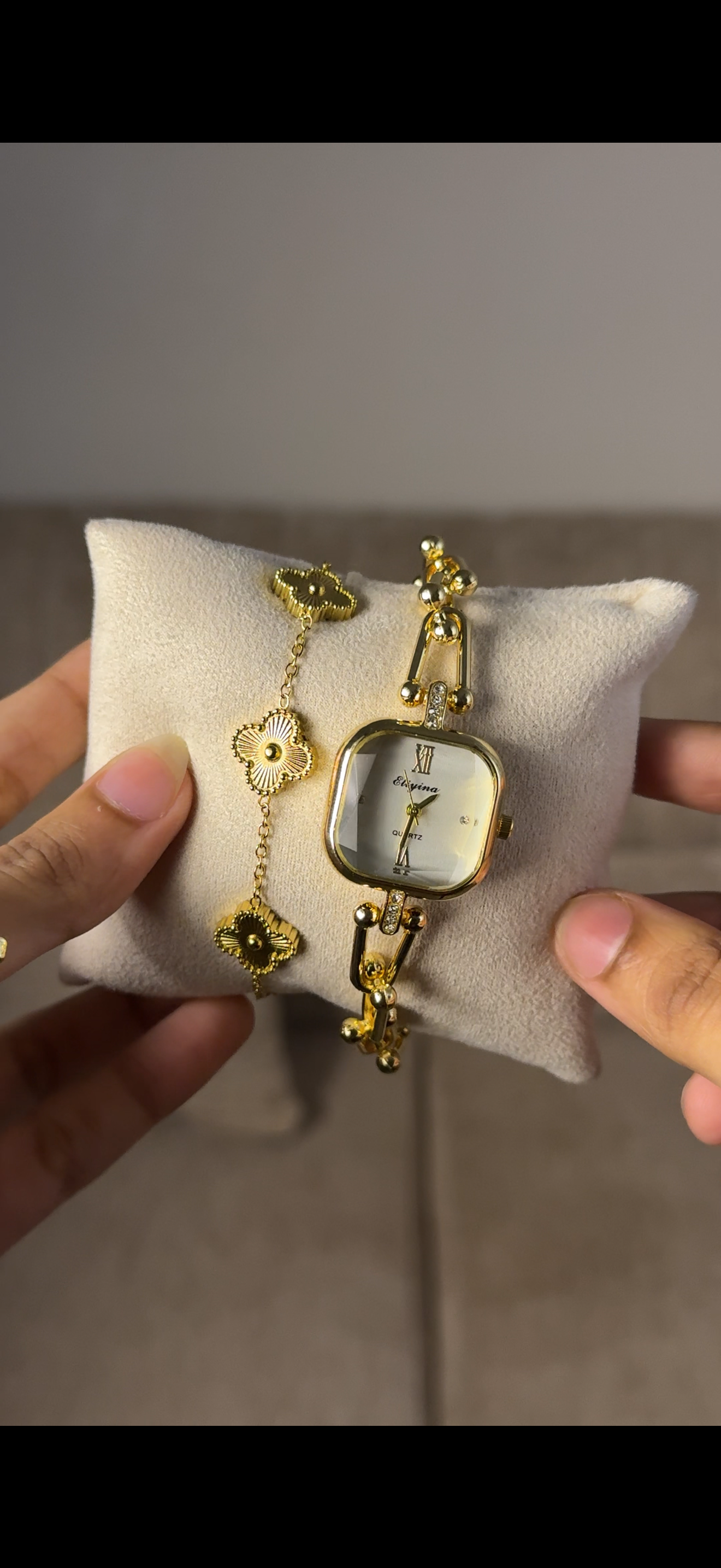 Eliyina Sqaure Half White + Clover Bracelet (Free) + Mystery Ring (Free)