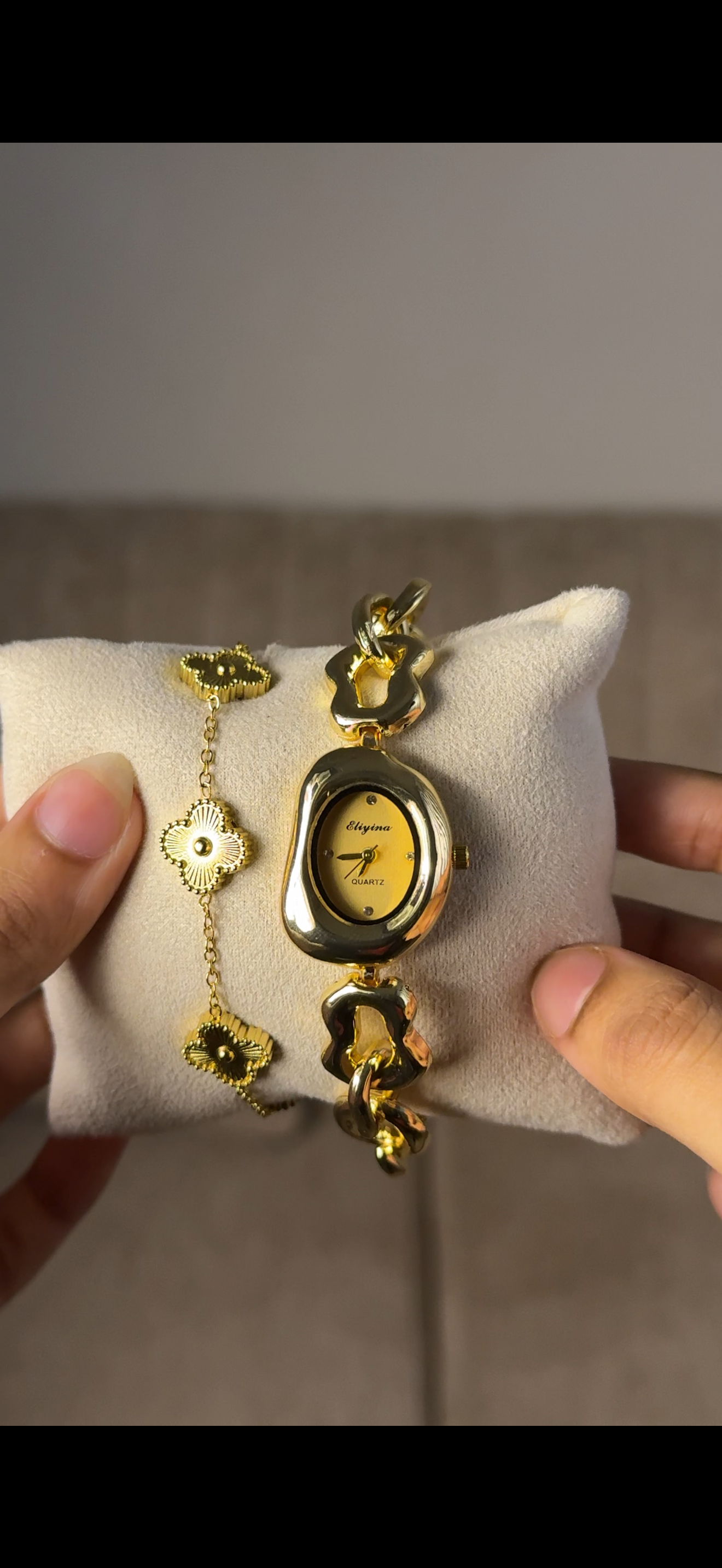 Eliyina Bean Golden + Cartier Love Bracelet (Free)