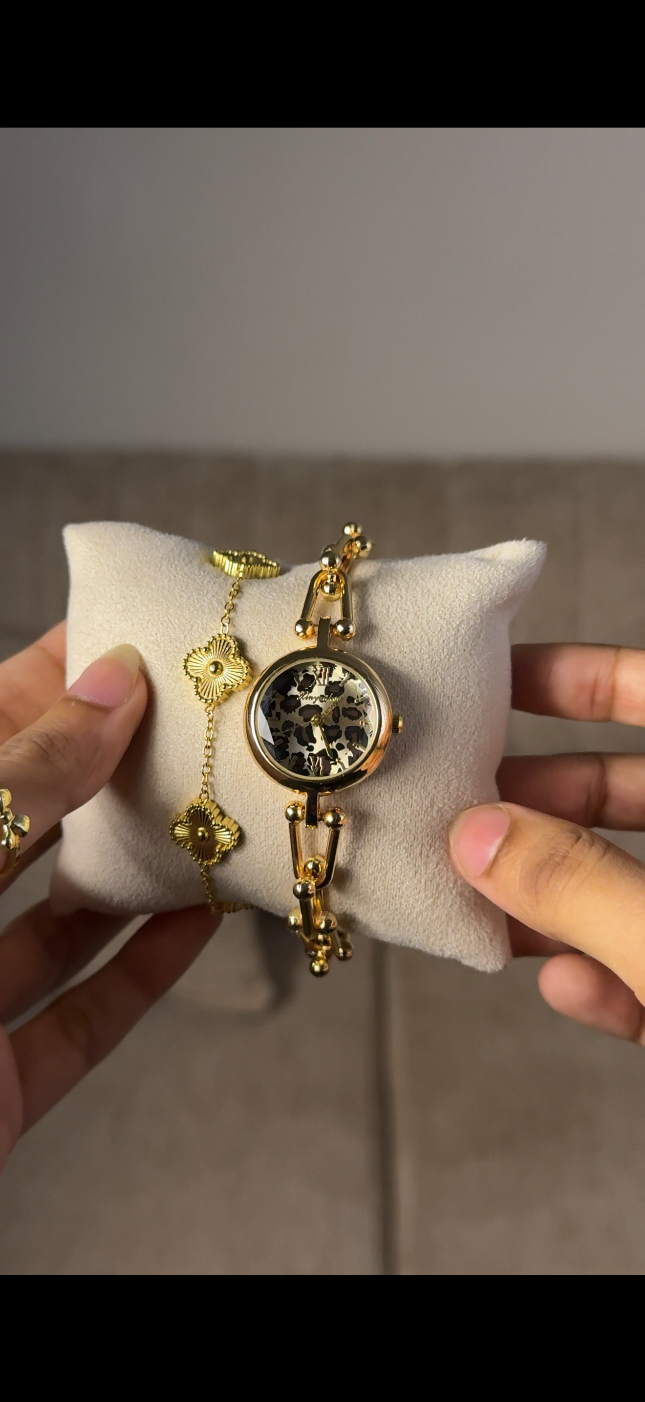 Eliyina Circle Tiger + Clover Bracelet (Free) + Mystery Ring (Free)