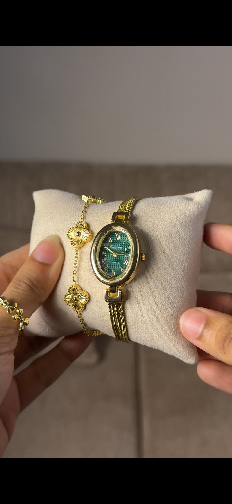 Eliyina Black Oval + Cartier Love Bracelet (Free)