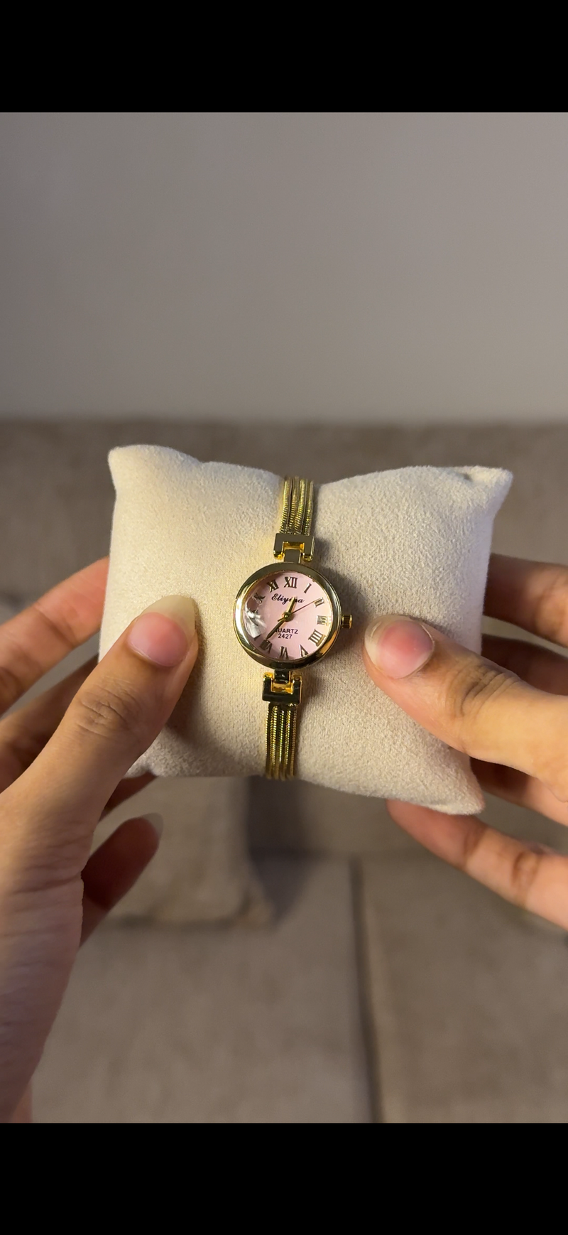Eliyina Circle White + Clover Bracelet (Free) + Mystery Ring (Free) (Copy)