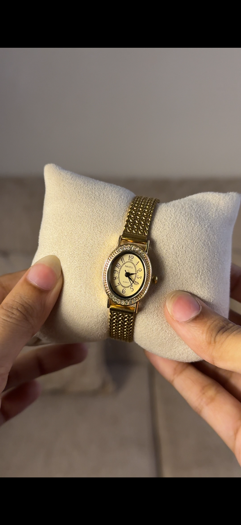 Naidu gold vintage