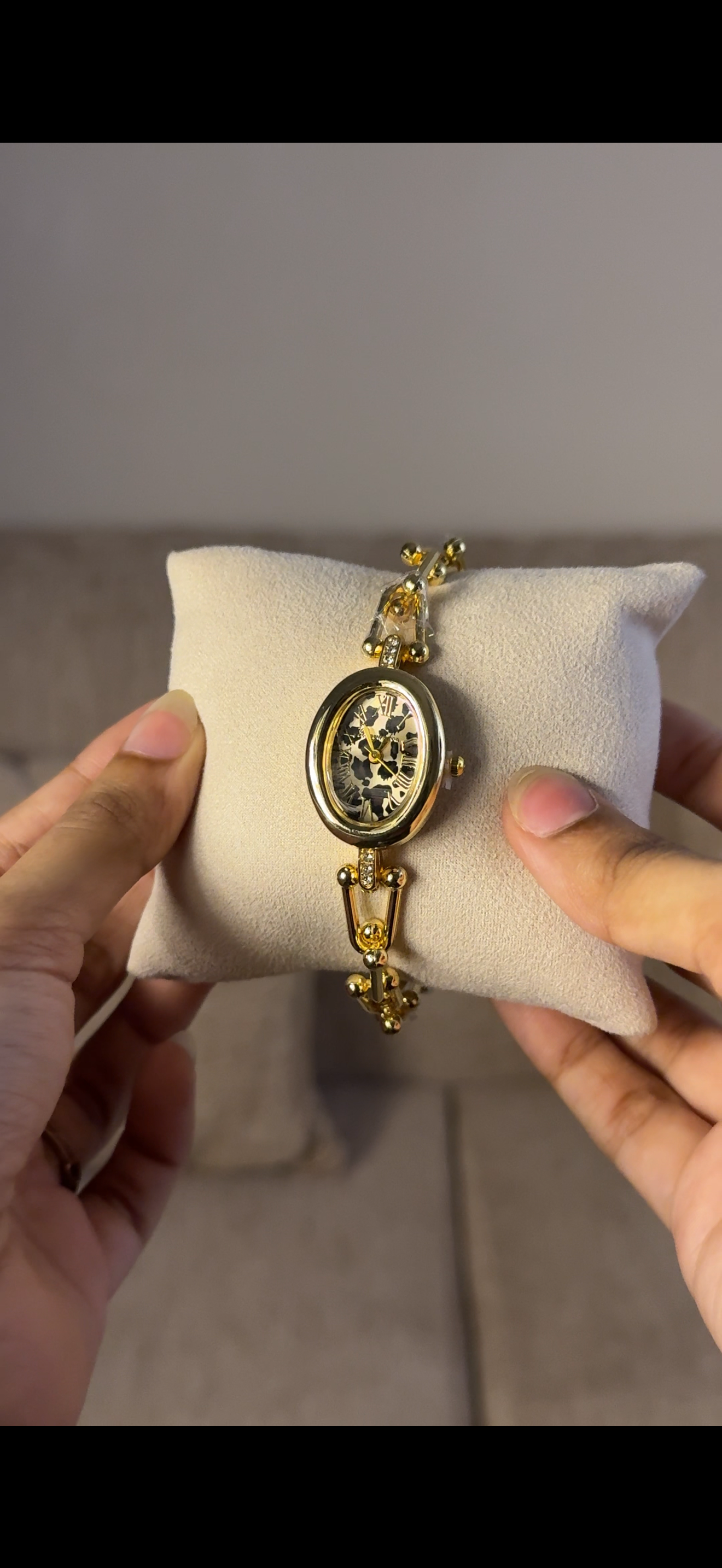 Eliyina Tiger Oval + Clover Bracelet (Free) + Mystery Ring (Free) (Copy)