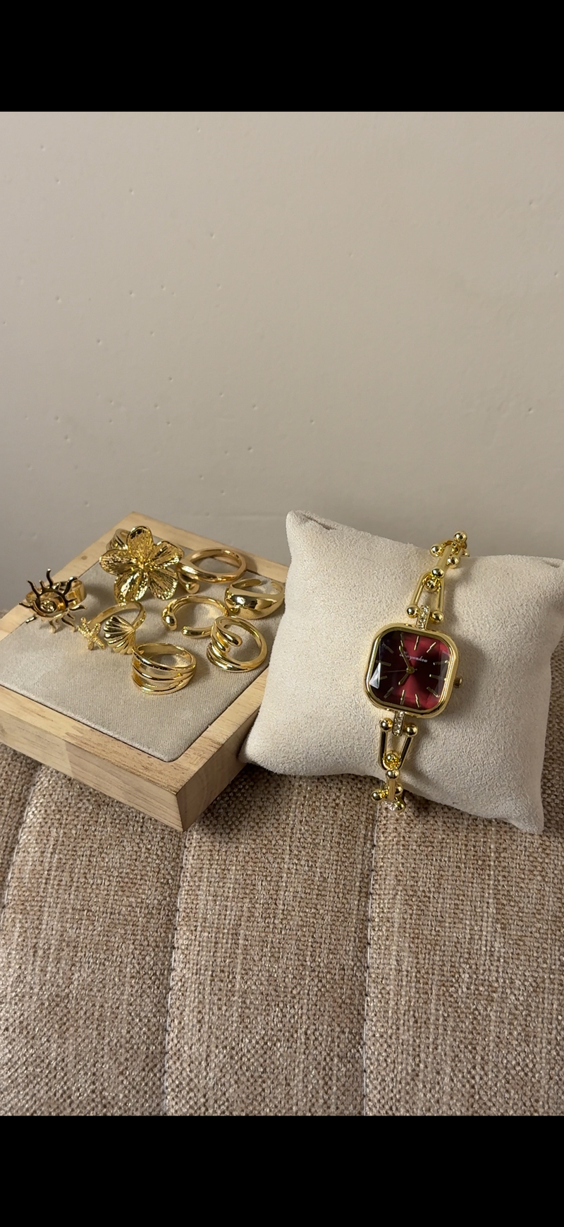 Eliyina Sqaure Full Dial Maroon + Clover Bracelet (Free) + Mystery Ring (Free) (Copy)
