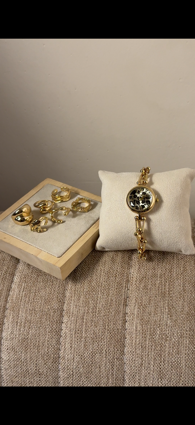 Eliyina Circle Tiger + Clover Bracelet (Free) + Mystery Ring (Free) (Copy)