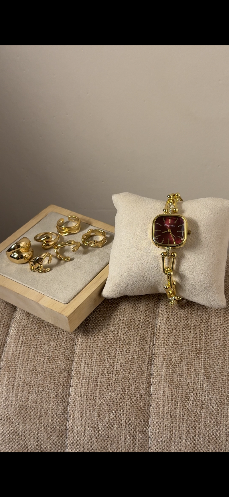Eliyina Sqaure Full Dial Maroon + Clover Bracelet (Free) + Mystery Ring (Free) (Copy)