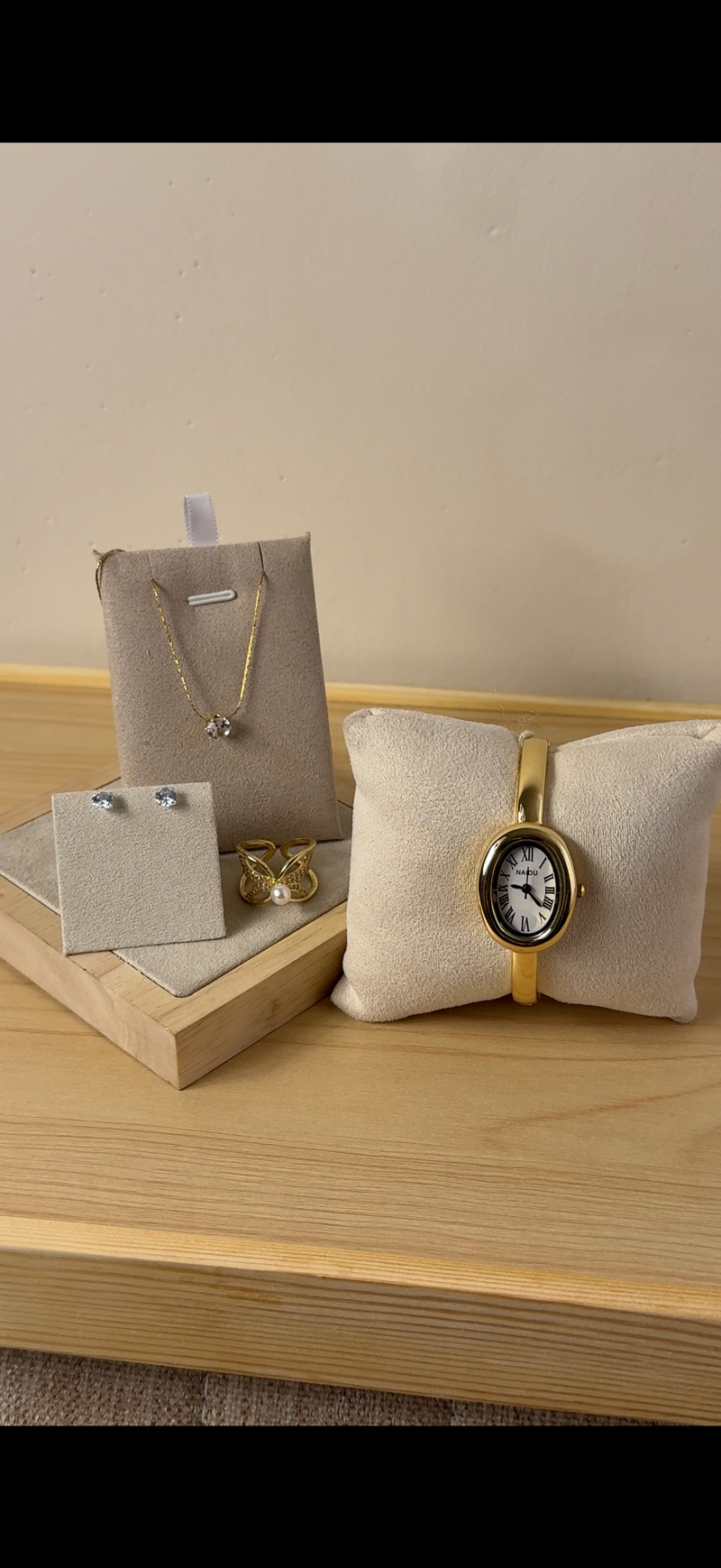 Naidu cuff Watch + Get
