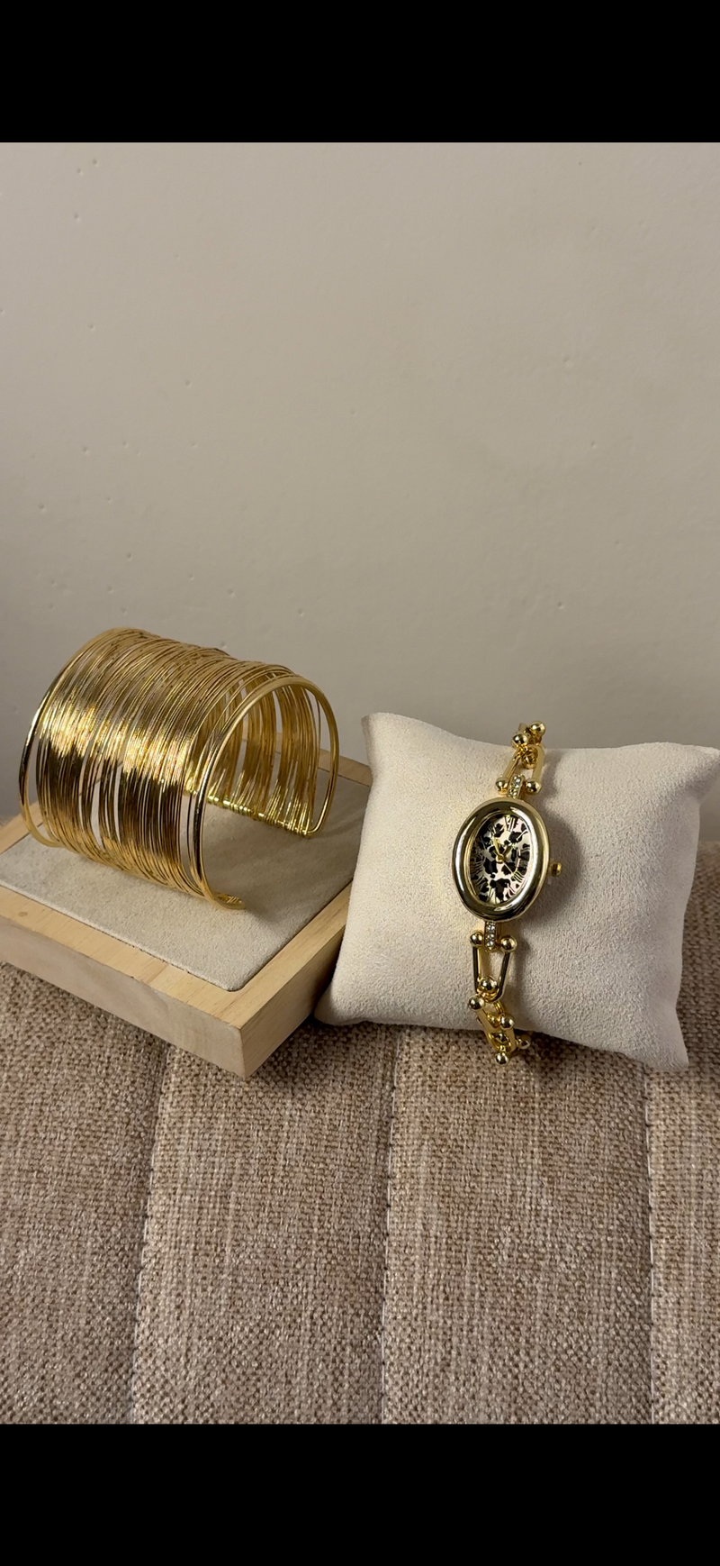 Eliyina Tiger Oval + Clover Bracelet (Free) + Mystery Ring (Free) (Copy)