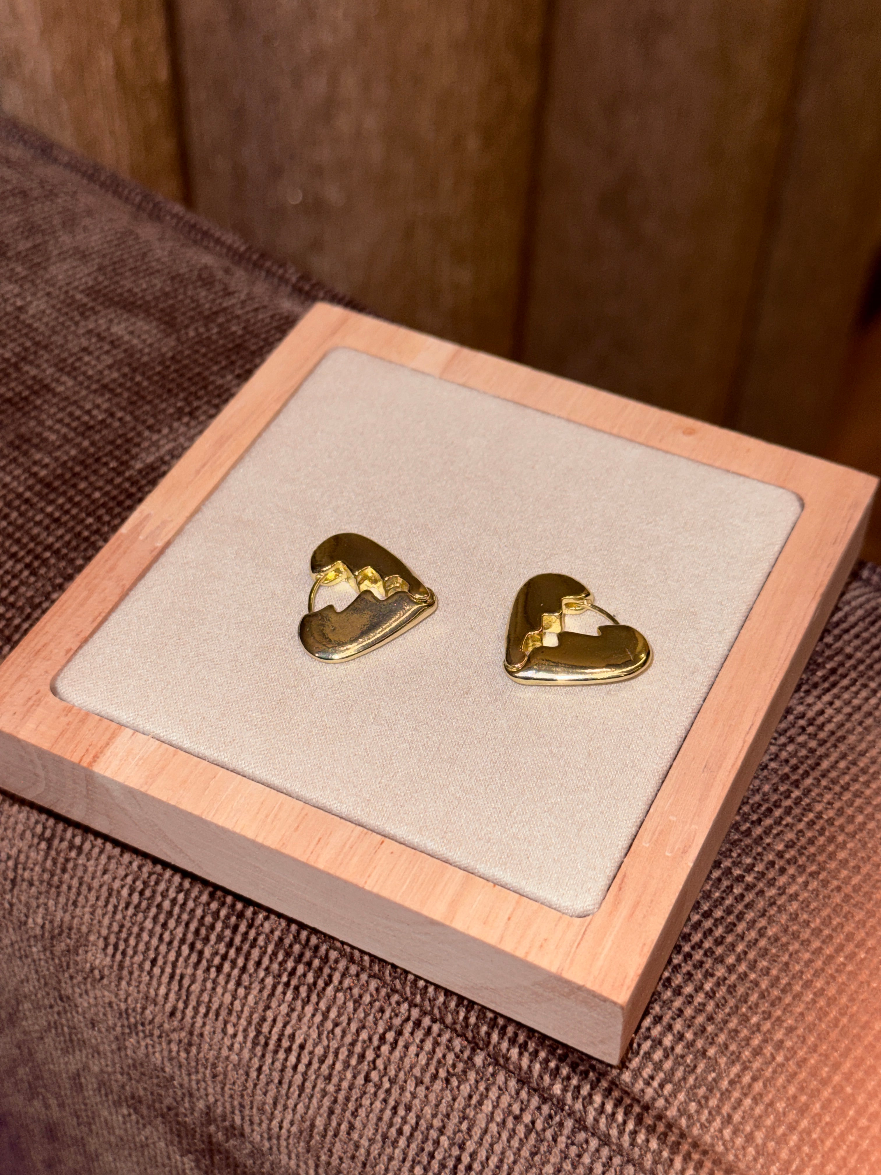 Breakup earring
