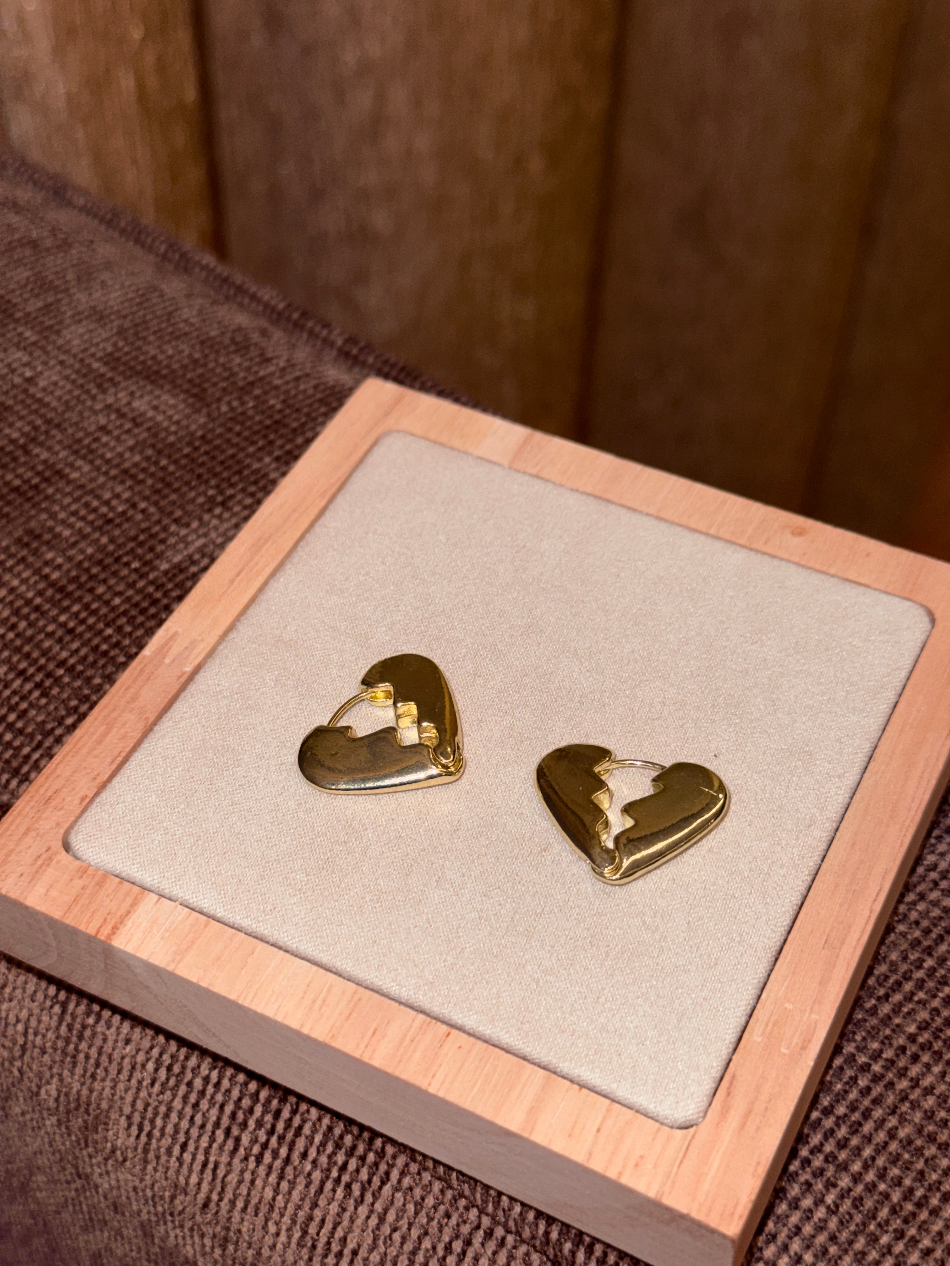 Breakup earring
