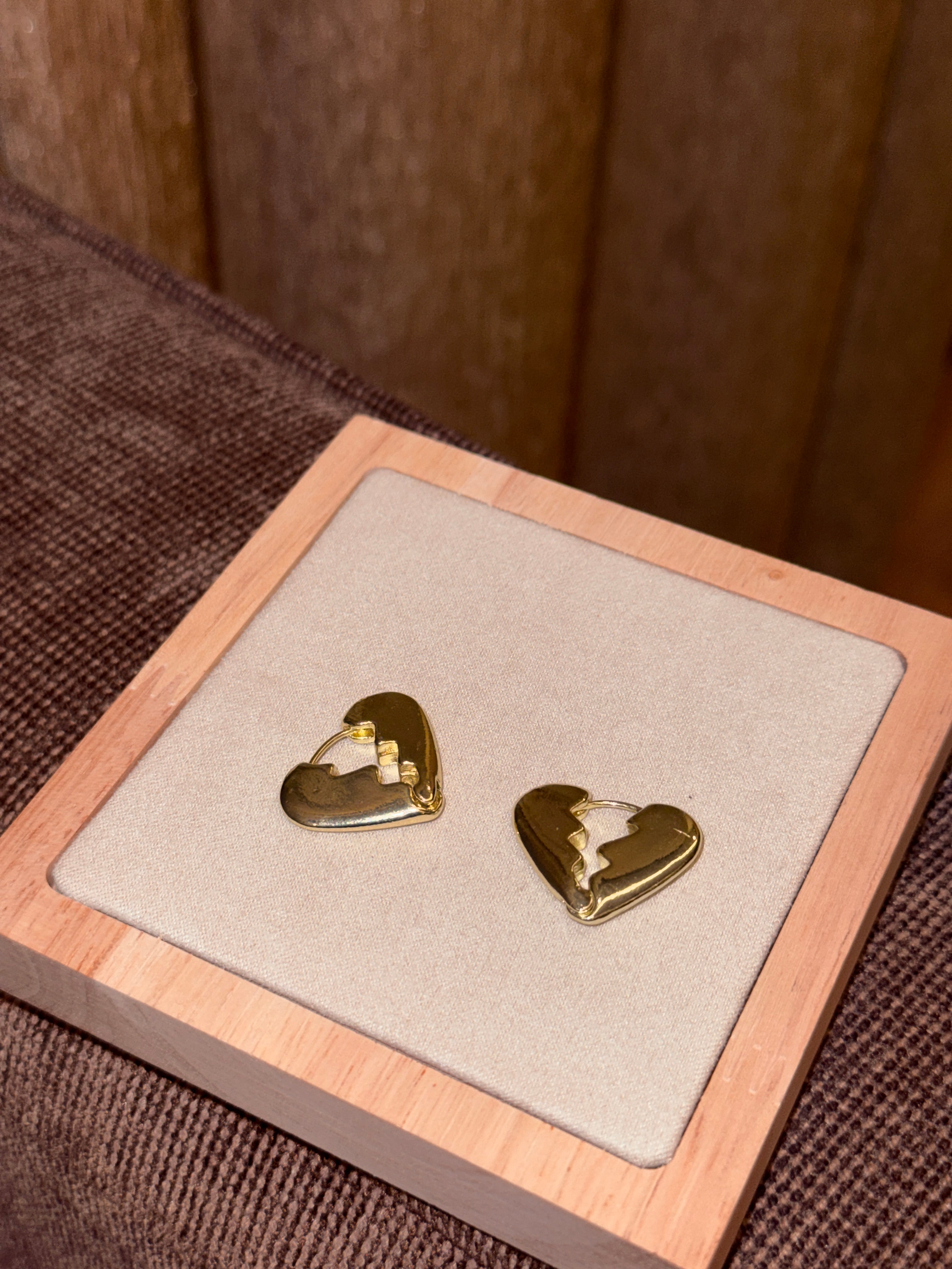 Breakup earring